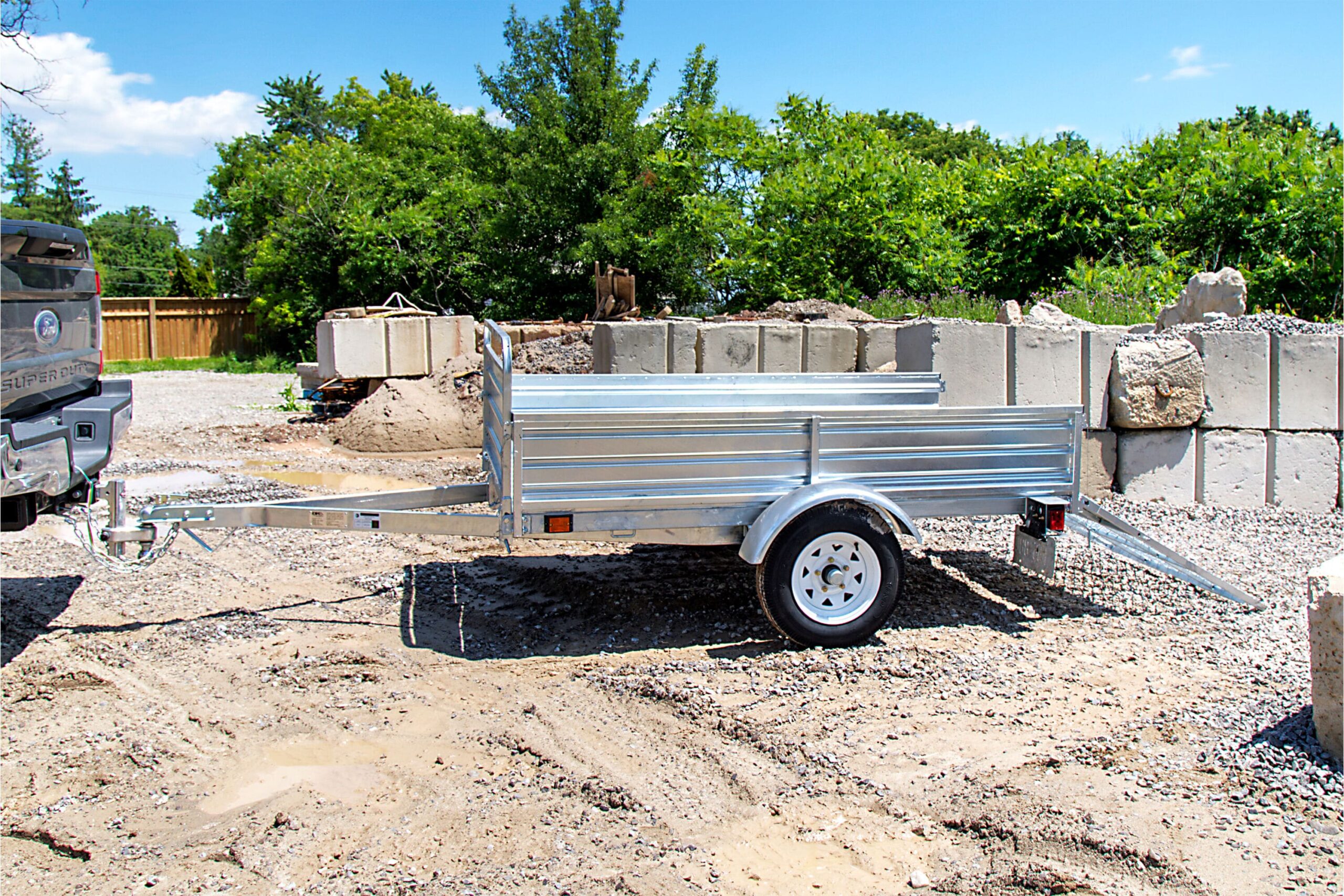 DK2 5-ft x 7-ft Steel Utility Trailer with Ramp Gate ( 1639-lb Capacity ) 2491713