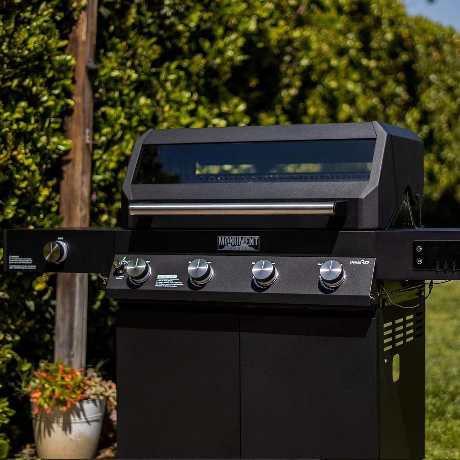 Monument Grills Denali 425 Black Smart Tech Propane Gas Grill