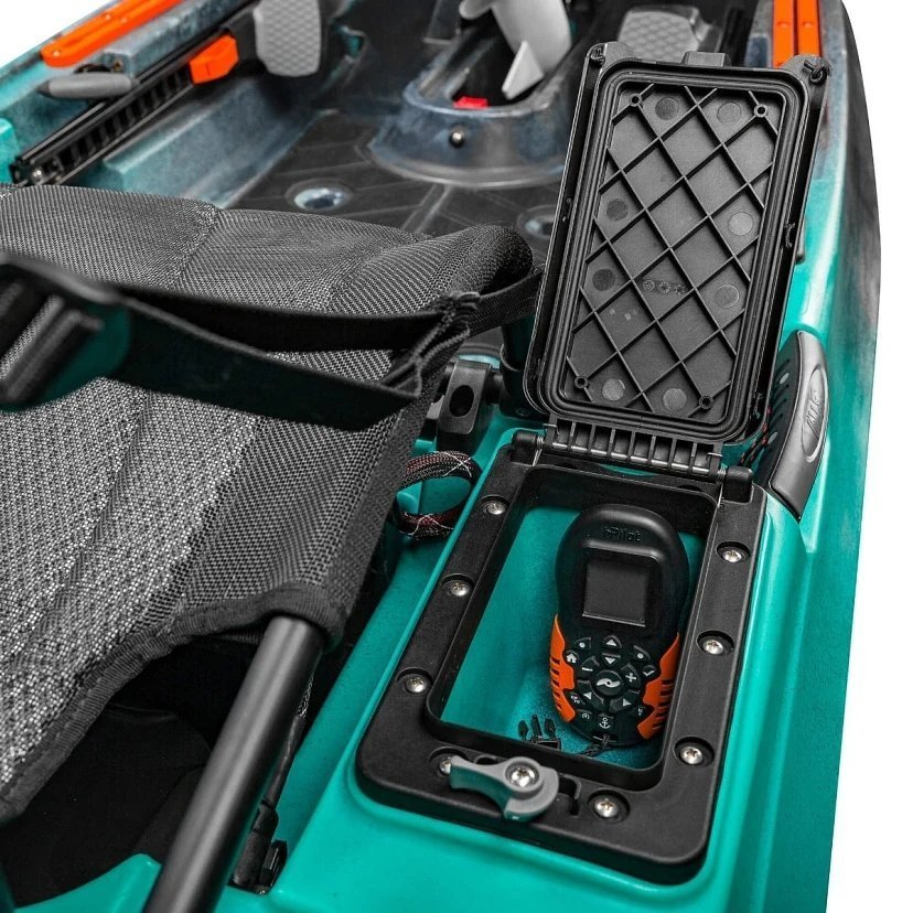 Old Town Sportsman AutoPilot 136