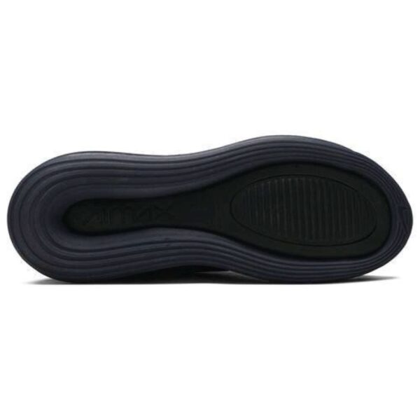 AirMaxTripleBlack_7cdf4b35-3f96-4294-a9c7-da5d3bd06074.jpg
